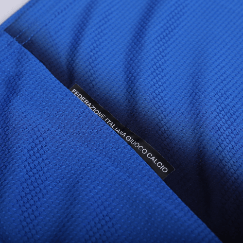 Alberto Gilardino x Retro Italy Home Jersey 2006 - Image 10