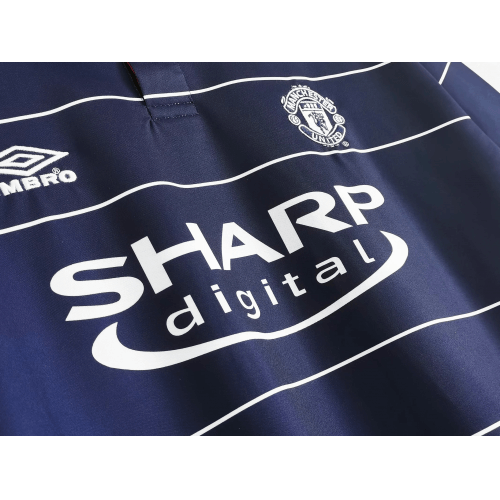 Wright Yorke x Retro Manchester United Away Jersey 1999/00 - Image 6
