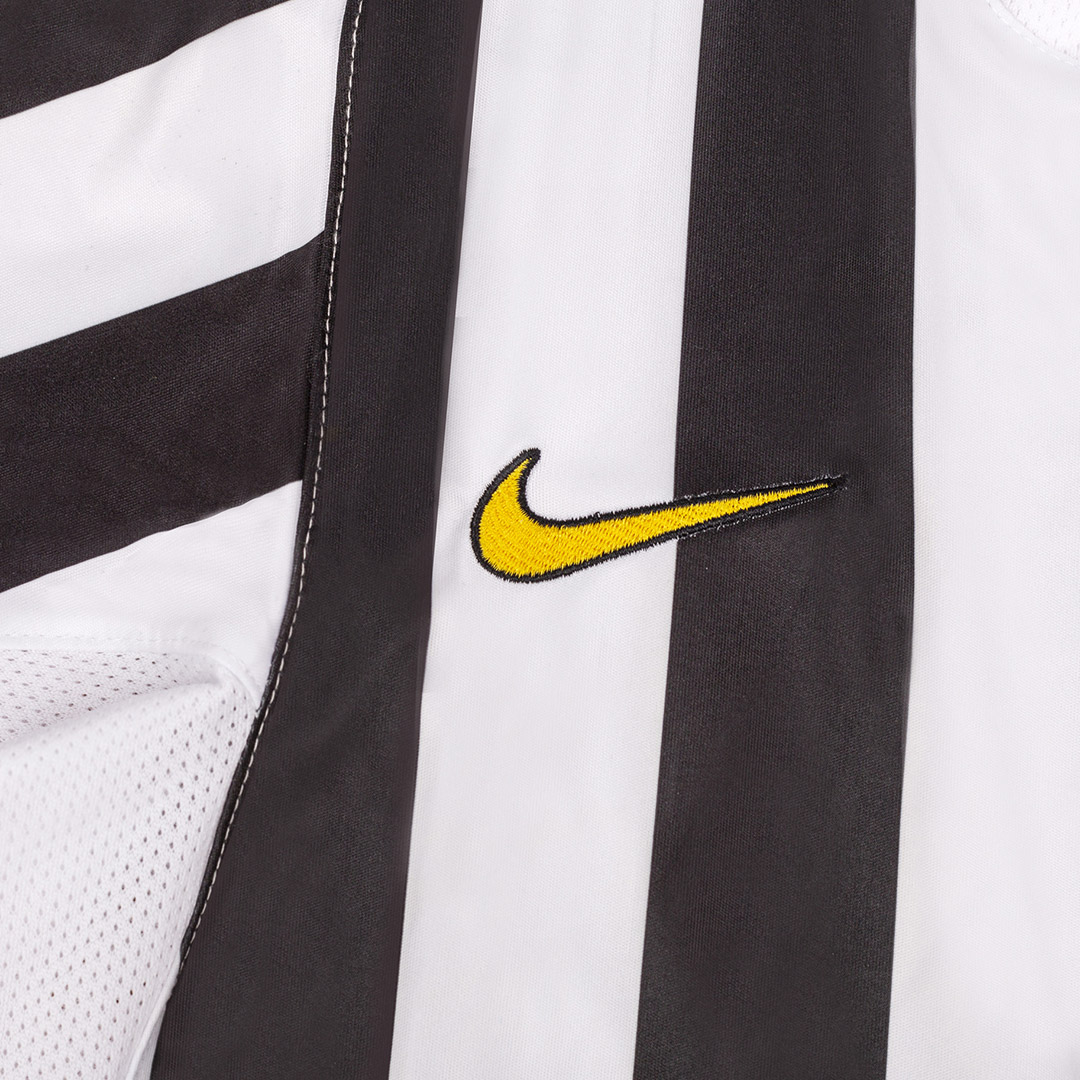 Alessandro Del Piero x Retro Juventus Home Jersey 2003/04 - Image 4