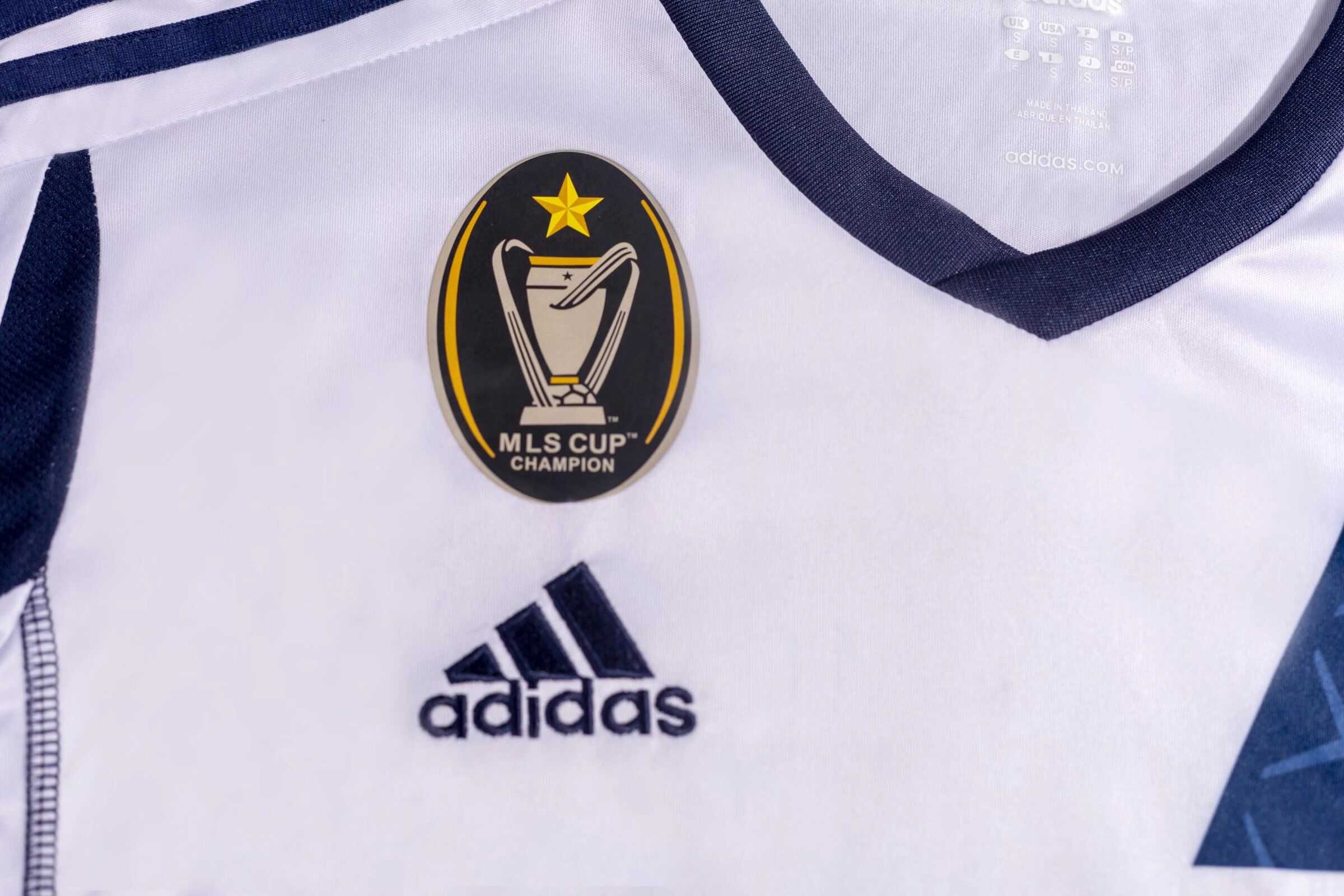 David Beckham x Retro LA Galaxy Home Jersey 2012 - Image 4