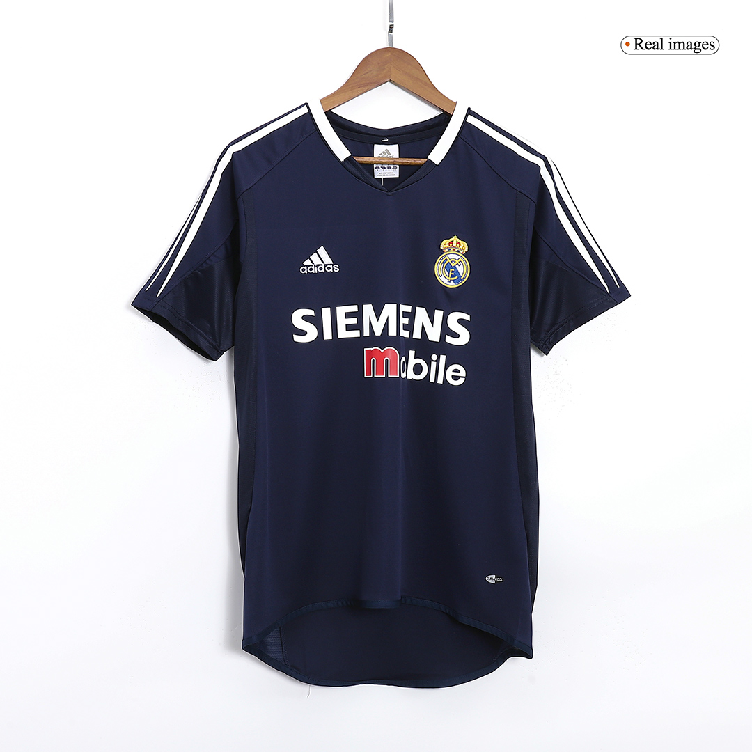 Retro Real Madrid Away Jersey 2004/05 - Image 5