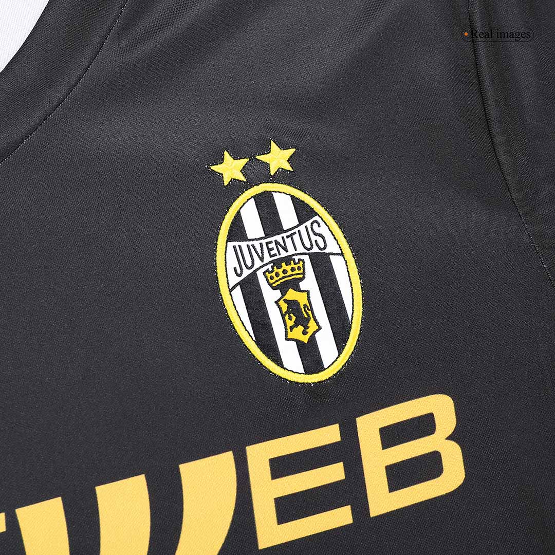 David Trezeguet x Retro Juventus Away Jersey 2001/02 - Image 8