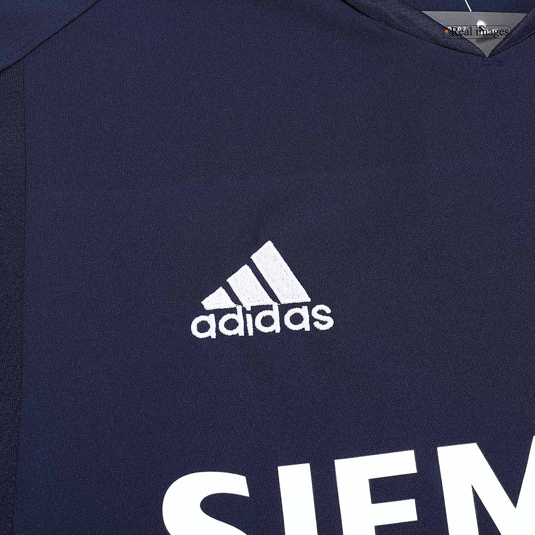 Retro Real Madrid Away Jersey 2004/05 - Image 9