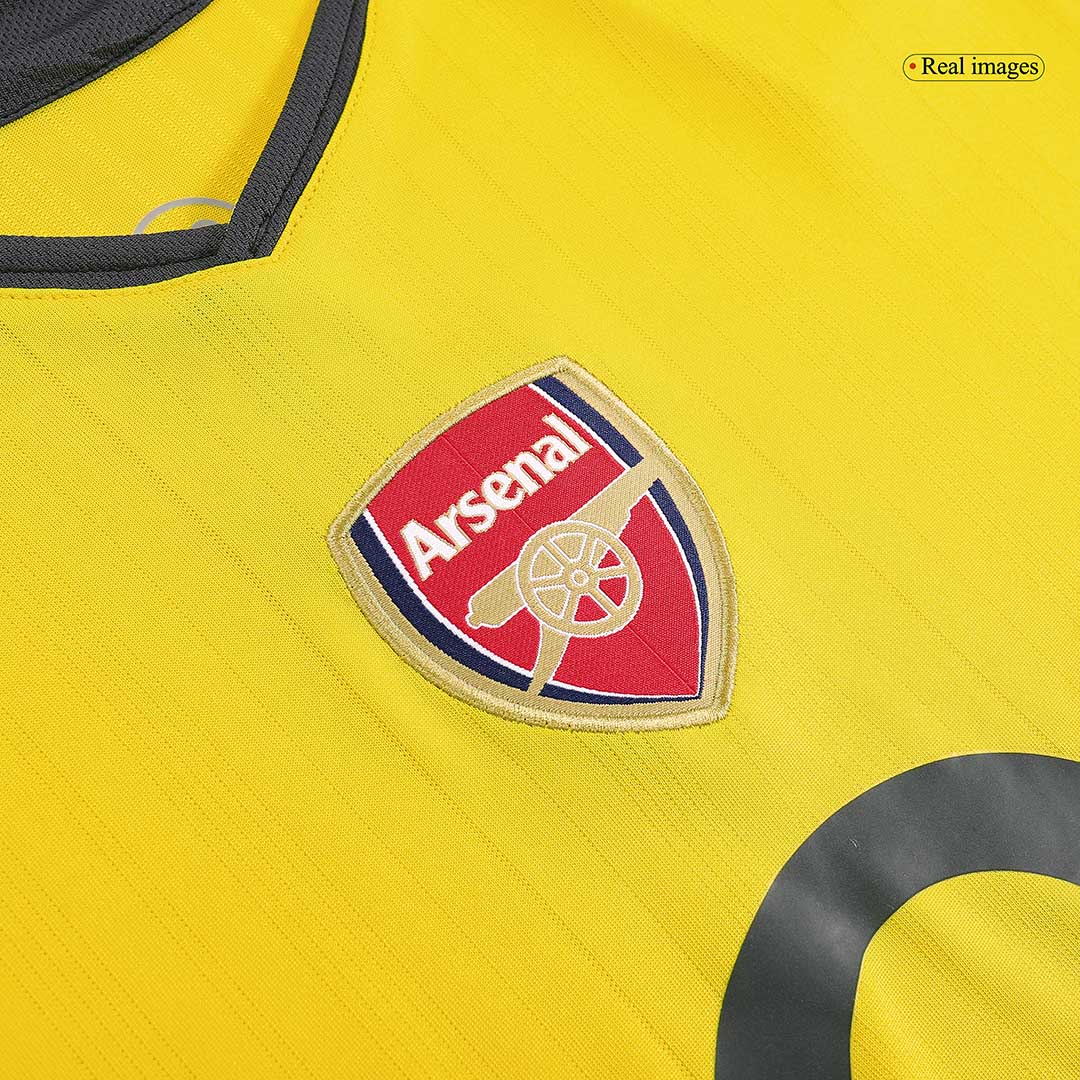 Ashley Cole x Retro Arsenal Away Jersey 2005/06 - Image 7
