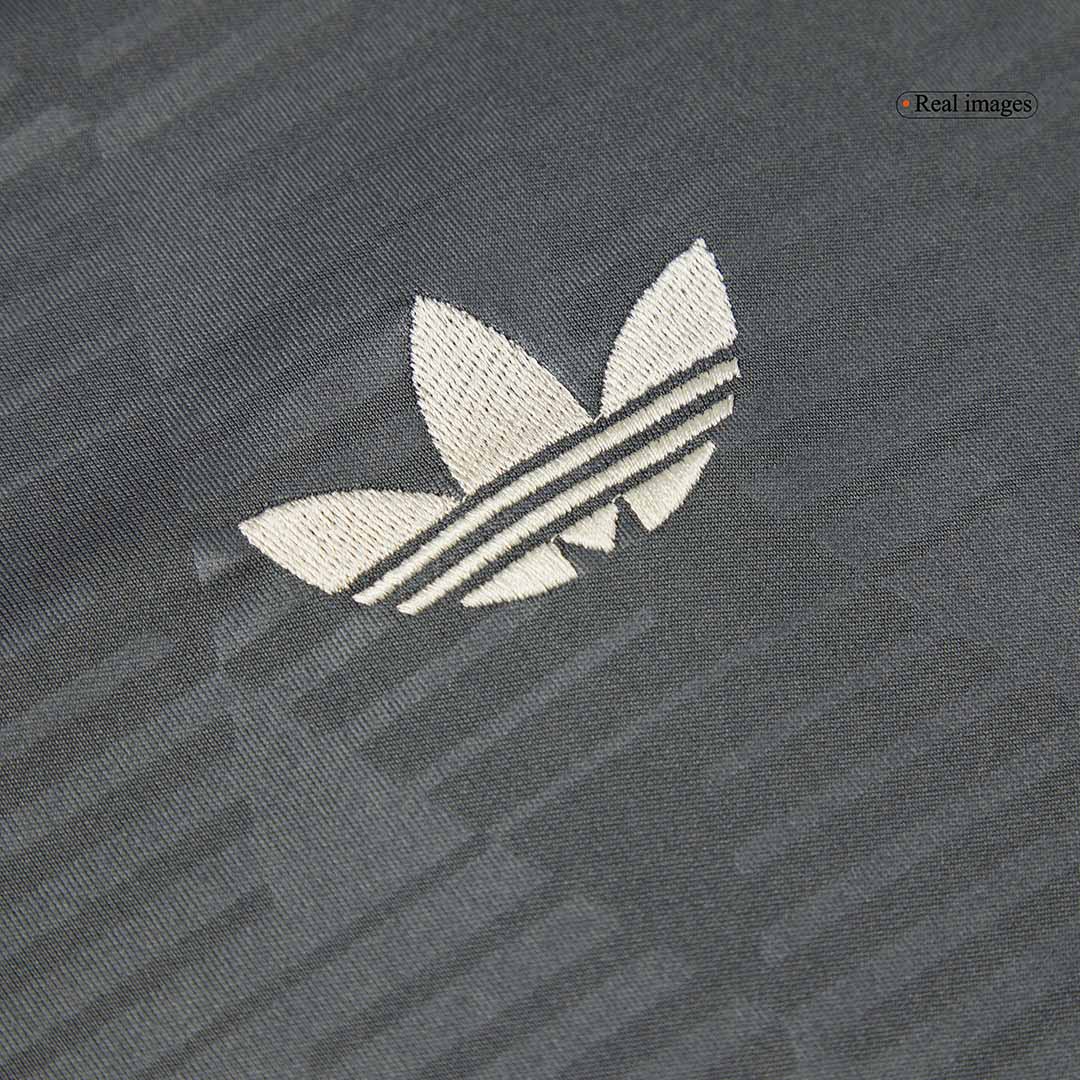 Bayern Munich Oktoberfest Jersey 2024/25 - Image 10