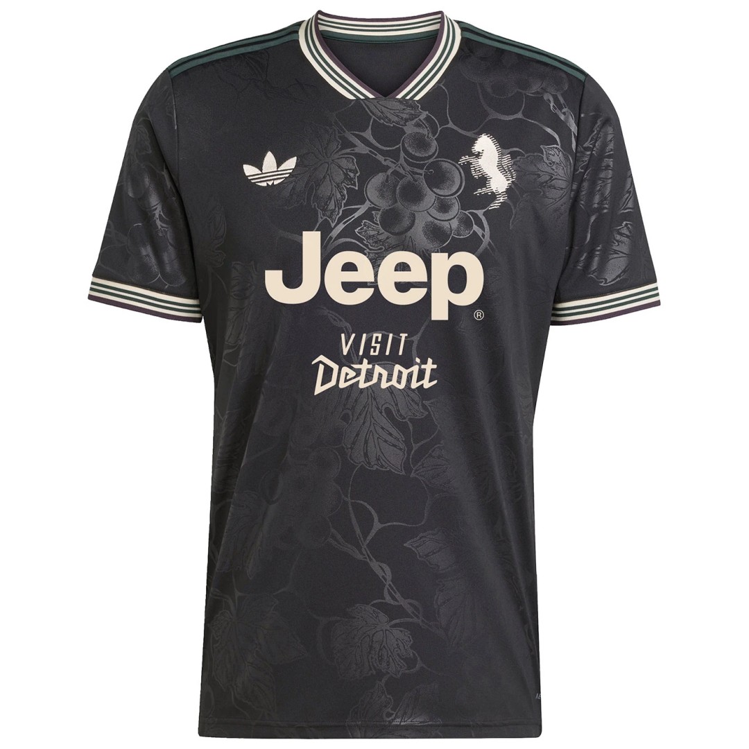 Discount Juventus Third Jersey 2025/26