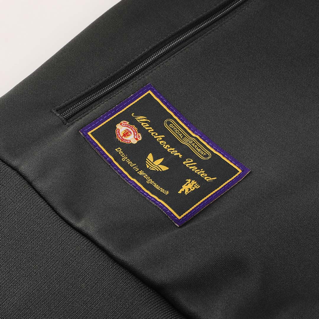 Manchester United Training Tracksuit Kit(Jacket+Pants) Black 2025/26