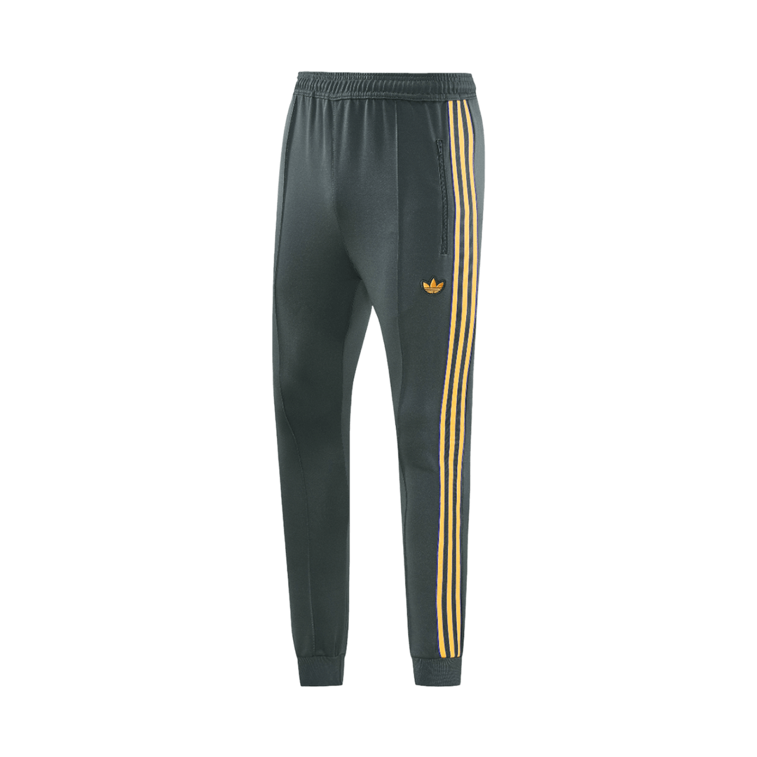 Manchester United Training Tracksuit Kit(Jacket+Pants) Black 2025/26 Manchester United Training Tracksuit Kit(Jacket+Pants) Black 2025/26